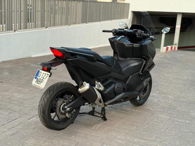 FORZA 750 -6 AÑOS DE GARANTIA OFICIAL HONDA–VENDIDA-