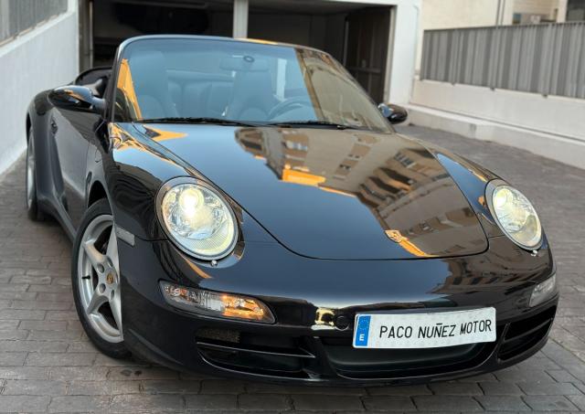 PORSCHE 911 Cabrio Carrera 4 – Manual (6vel.)