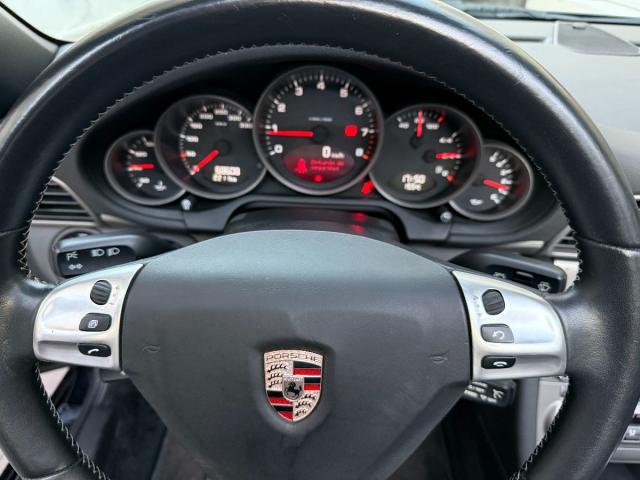 PORSCHE 911 Cabrio Carrera 4 – Manual (6vel.)