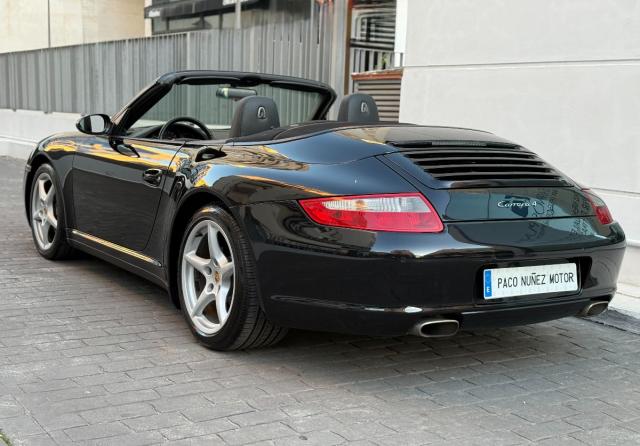 PORSCHE 911 Cabrio Carrera 4 – Manual (6vel.)