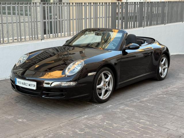 PORSCHE 911 Cabrio Carrera 4 – Manual (6vel.)