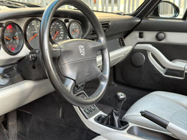 PORSCHE – 993 Carrera Cabrio -VENDIDO-