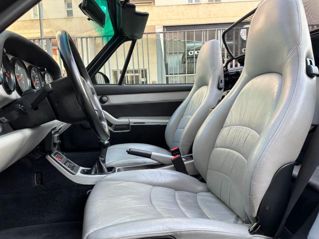 PORSCHE – 993 Carrera Cabrio -VENDIDO-