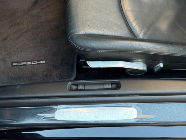 PORSCHE 911 Cabrio Carrera 4 – Manual (6vel.)