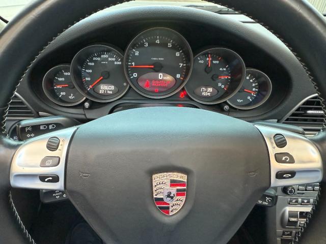 PORSCHE 911 Cabrio Carrera 4 – Manual (6vel.)