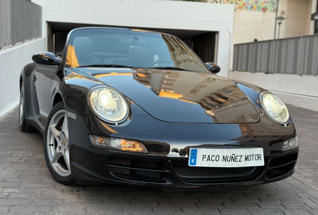 PORSCHE 911 Cabrio Carrera 4 – Manual (6vel.)