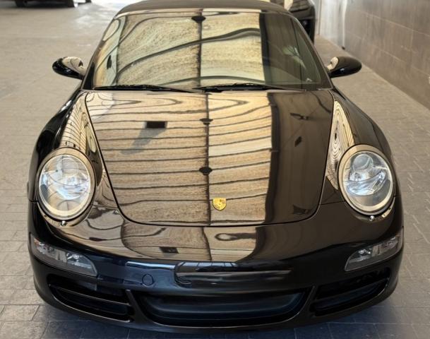 PORSCHE 911 Cabrio Carrera 4 – Manual (6vel.)