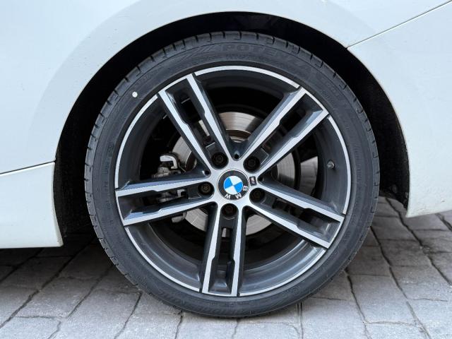 BMW 220i Cabrio M Sport aut.