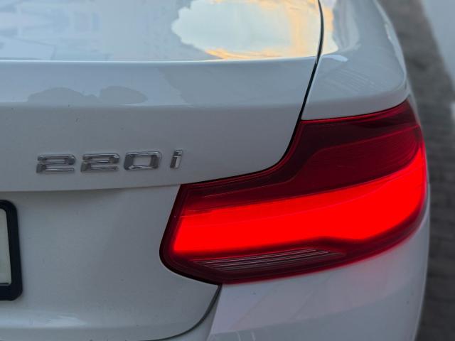 BMW 220i Cabrio M Sport aut.