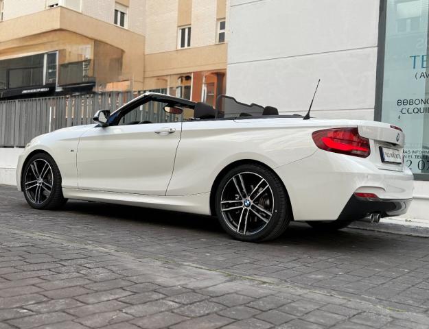 BMW 220i Cabrio M Sport aut.