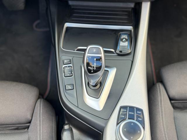 BMW 220i Cabrio M Sport aut.