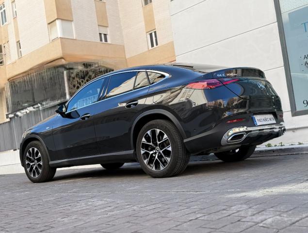 300 DIESEL HIBRIDO E. 4 MATIC