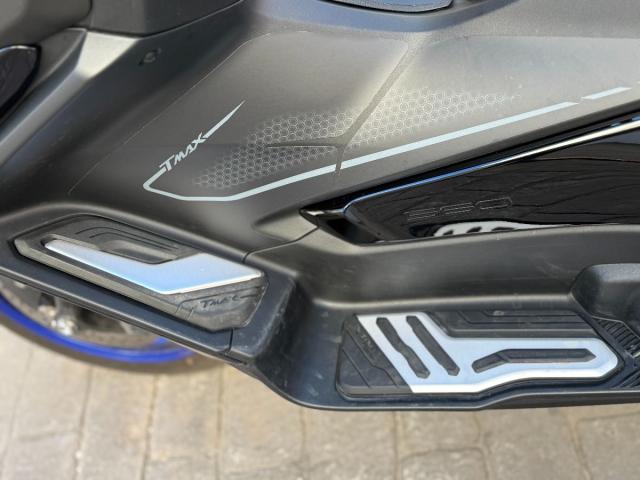 T MAX 560 -GARANTIA OFICIAL-