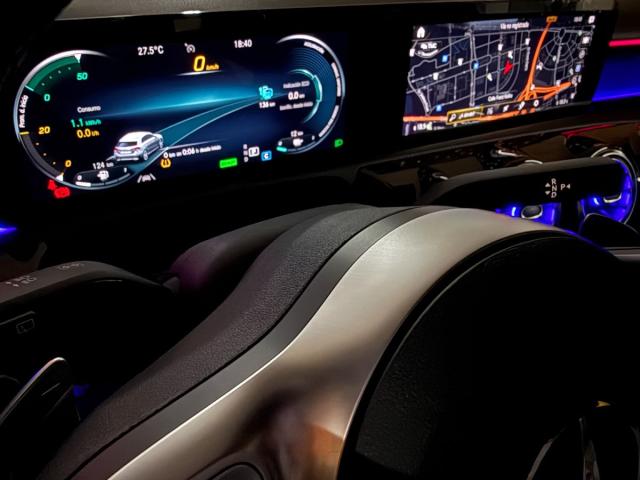 MERCEDES A 250 e HIBRIDO ENCHUFABLE