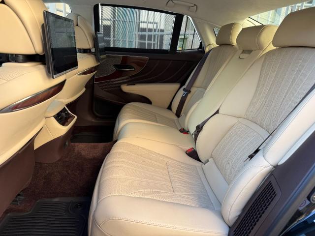 LEXUS – LS – 500h Executive 4WD