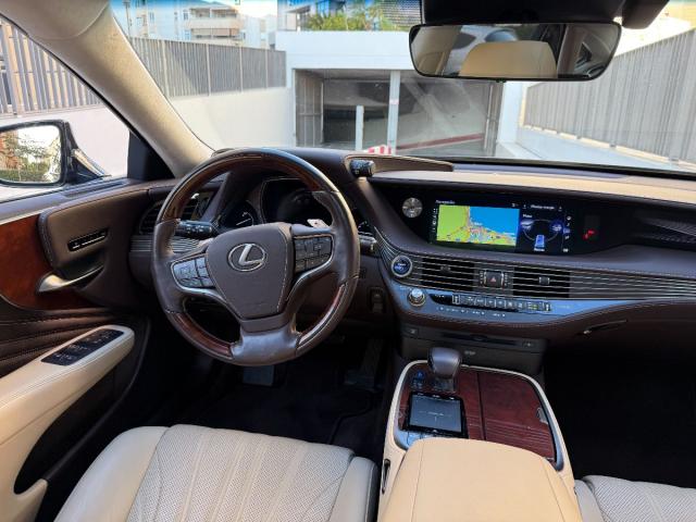 LEXUS – LS – 500h Executive 4WD