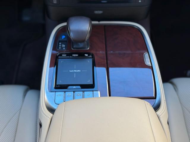 LEXUS – LS – 500h Executive 4WD