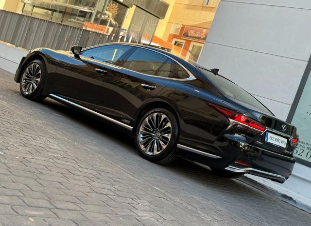 LEXUS – LS – 500h Executive 4WD