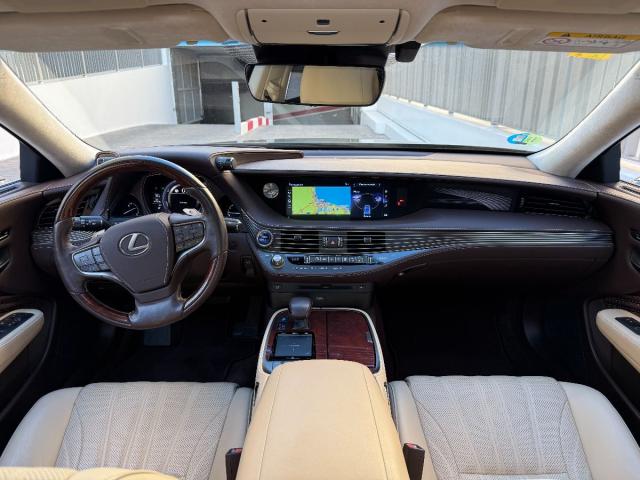 LEXUS – LS – 500h Executive 4WD