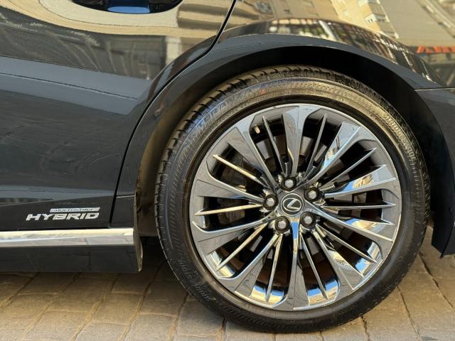 LEXUS – LS – 500h Executive 4WD