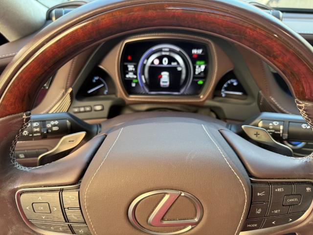 LEXUS – LS – 500h Executive 4WD