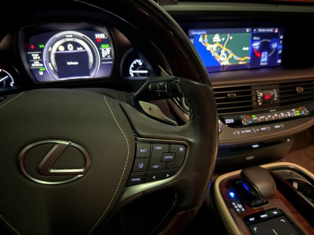 LEXUS – LS – 500h Executive 4WD