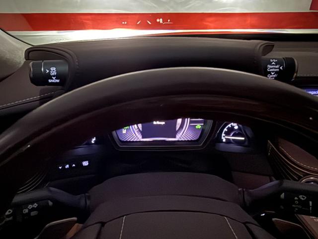 LEXUS – LS – 500h Executive 4WD