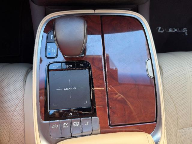 LEXUS – LS – 500h Executive 4WD