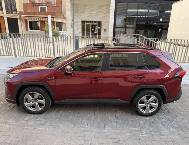 TOYOTA – RAV4 – Hybrid 220H 4×4 Advance Plus-VENDIDO-