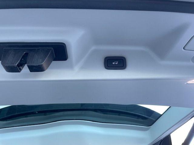 LAND ROVER – Range Rover – LWB 2.0 Si4 PHEV 297 kWVogue