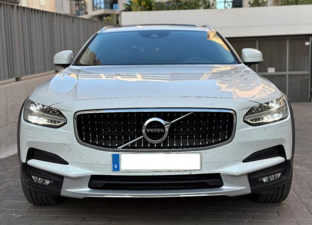 VOLVO – V90 Cross Country D4 AUT.