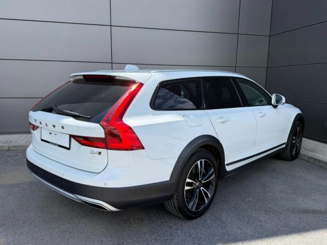 VOLVO – V90 Cross Country D4 AUT.