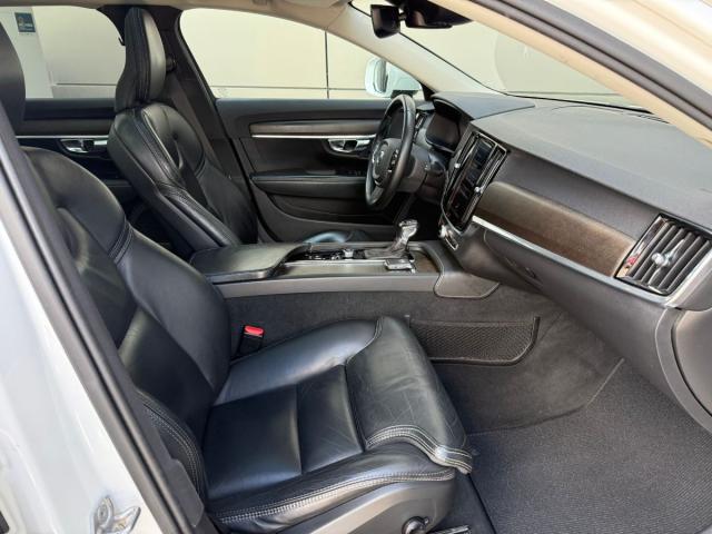 VOLVO – V90 Cross Country D4 AUT.