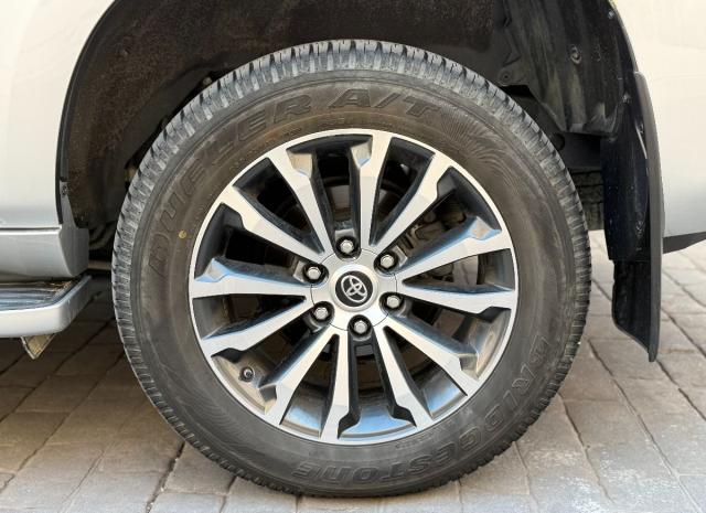 TOYOTA – Land Cruiser – 5p VXL D-4D 204cv Aut.-VENDIDO-