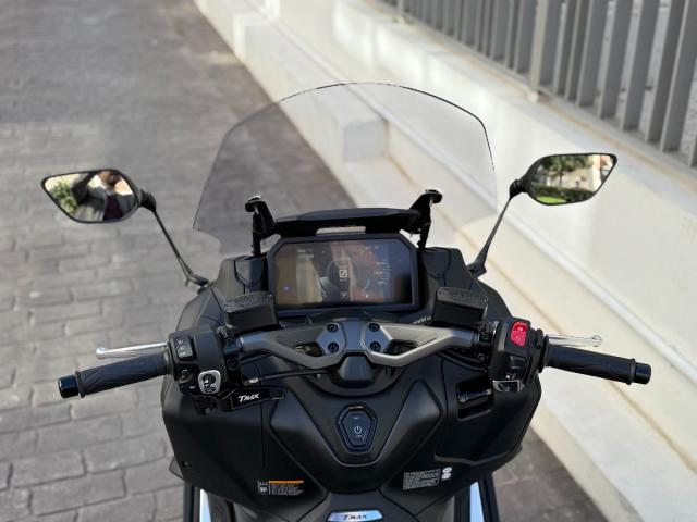 T MAX 560 -GARANTIA OFICIAL–VENDIDA-