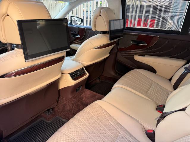 LEXUS – LS – 500h Executive 4WD