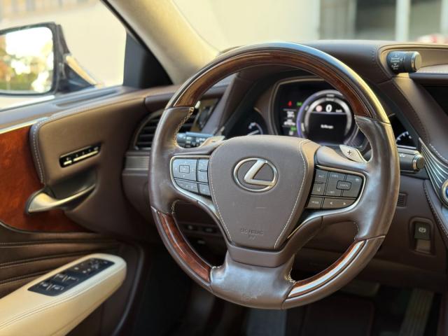 LEXUS – LS – 500h Executive 4WD