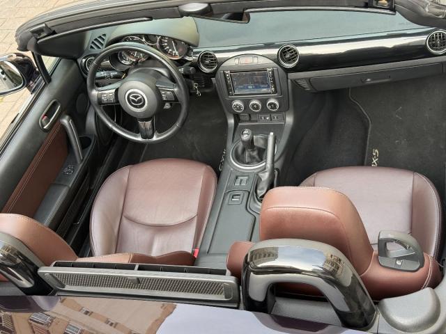 MAZDA MX5 Roadster Coupe Spring Special Edition