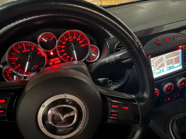 MAZDA MX5 Roadster Coupe Spring Special Edition