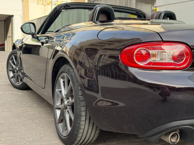 MAZDA MX5 Roadster Coupe Spring Special Edition