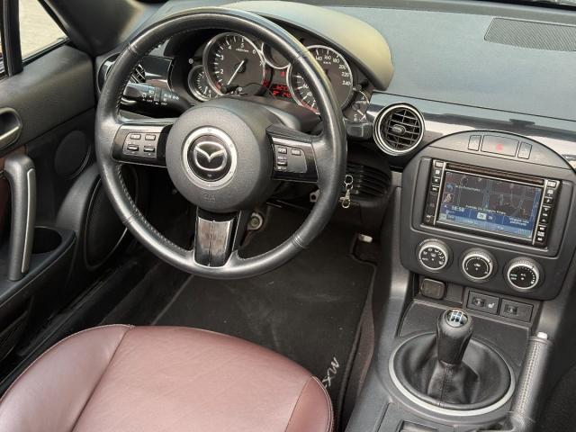 MAZDA MX5 Roadster Coupe Spring Special Edition-VENDIDO-