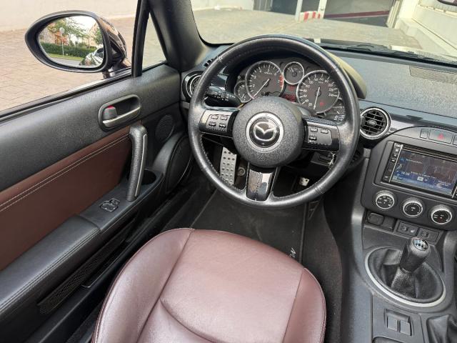 MAZDA MX5 Roadster Coupe Spring Special Edition-VENDIDO-