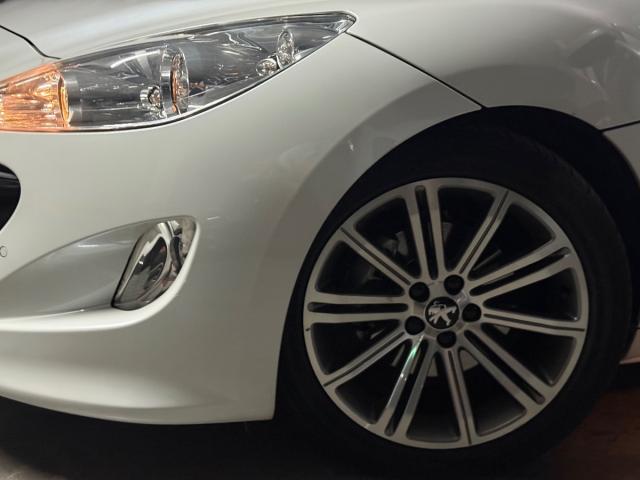 PEUGEOT – RCZ – 2.0 HDi 163Cv -VENDIDO-