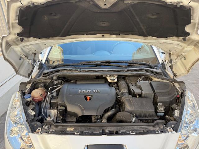 PEUGEOT – RCZ – 2.0 HDi 163Cv -VENDIDO-