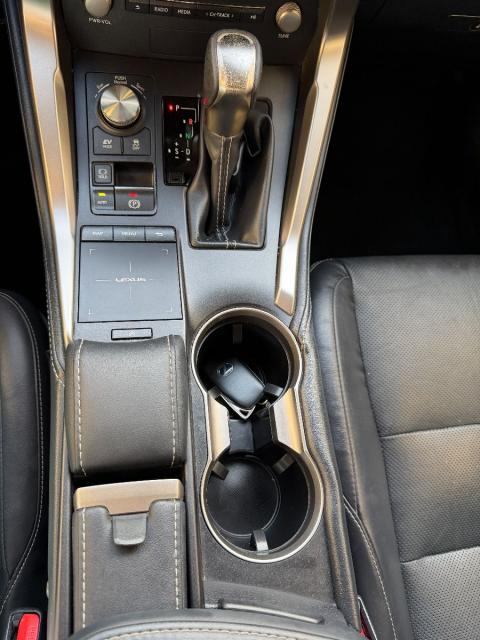 LEXUS – NX – 300h Business 2WD