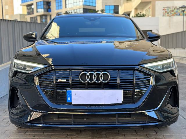 e-tron Sportback 50 quattro Black Line Edition