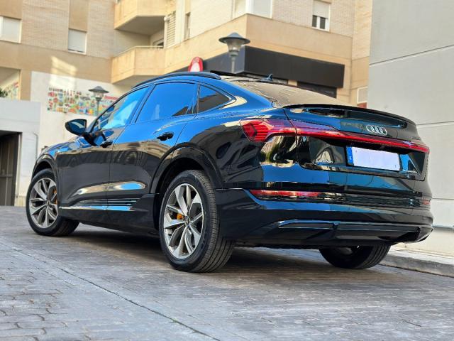 e-tron Sportback 50 quattro Black Line Edition