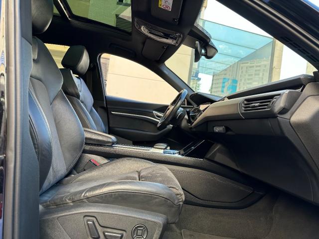 e-tron Sportback 50 quattro Black Line Edition