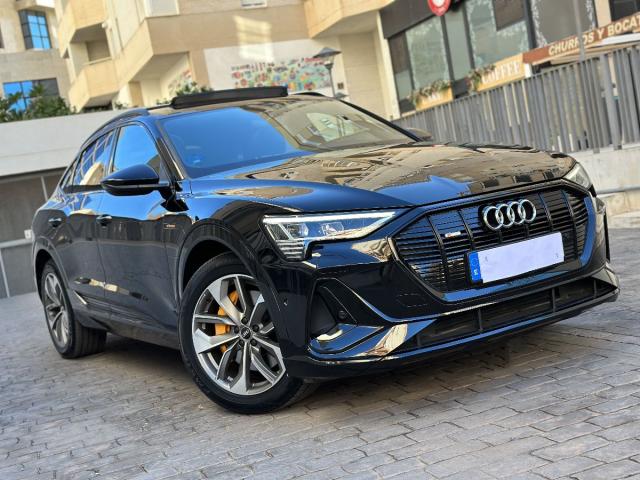 e-tron Sportback 50 quattro Black Line Edition