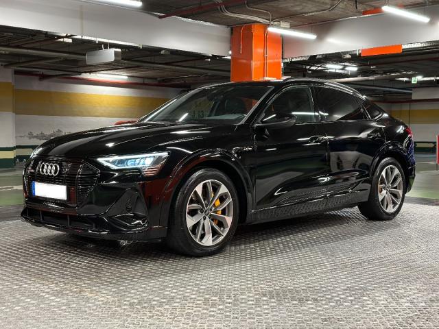 e-tron Sportback 50 quattro Black Line Edition